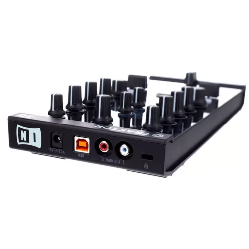 Native Instruments Traktor Kontrol Z1 DJ контроллер для работы с